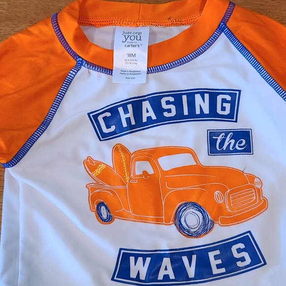 CARTERS Rash guard set - Picture 2 of 4